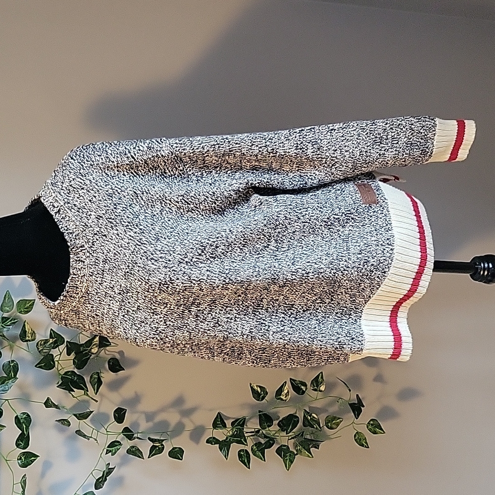 Roots Canada Cabin sweater MEDIUM mock crew neck